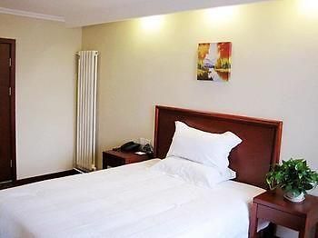 Greentree Inn Beijing Changping Gulou North Street Express Hotel Dış mekan fotoğraf
